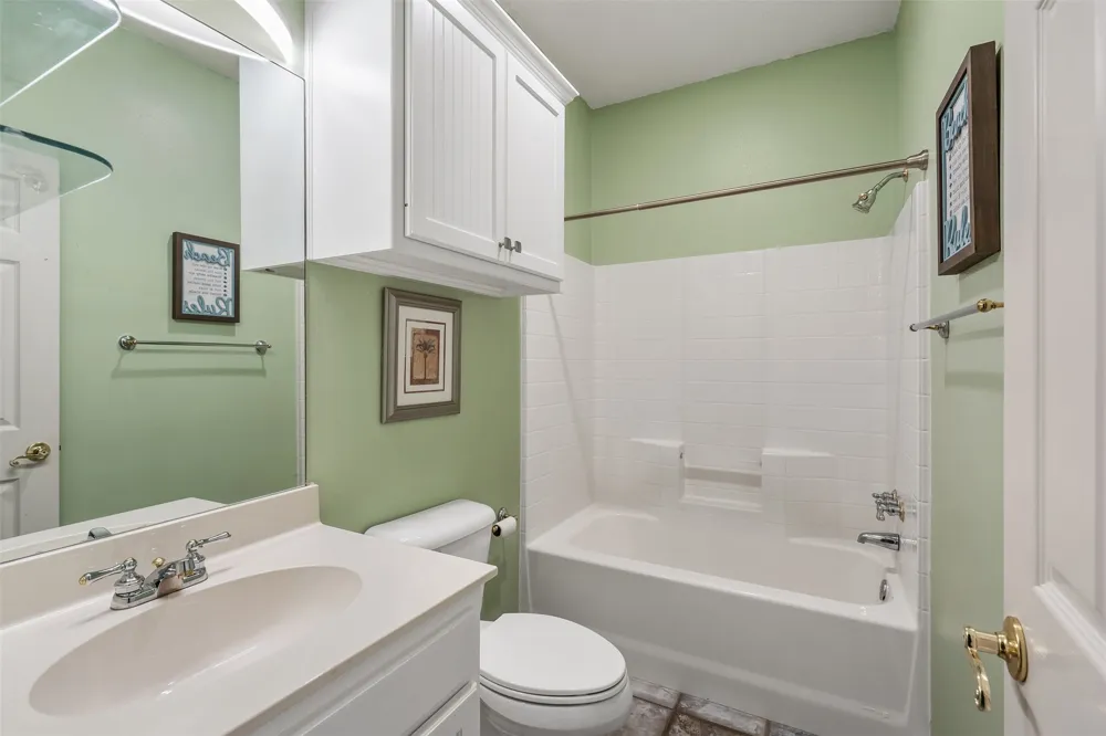 11232 Chasewood Tyler, TX 75703