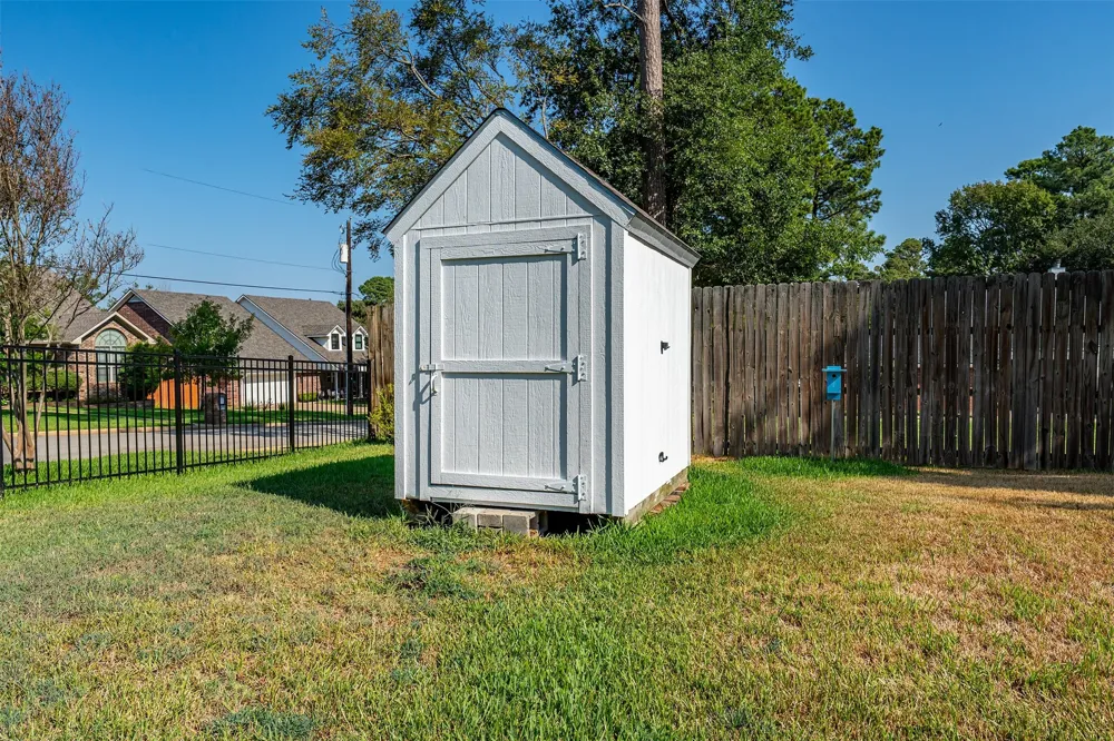 11232 Chasewood Tyler, TX 75703