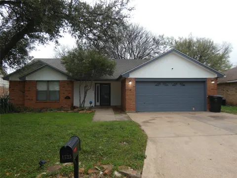 1525 Seamans Way