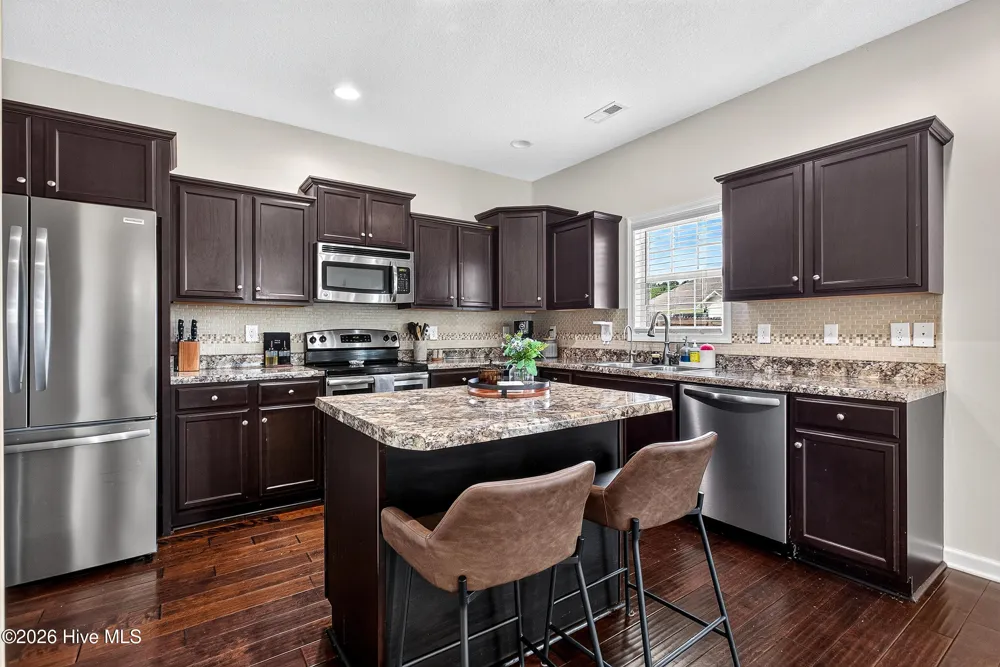 138 Cavalier Drive Jacksonville, NC 28546