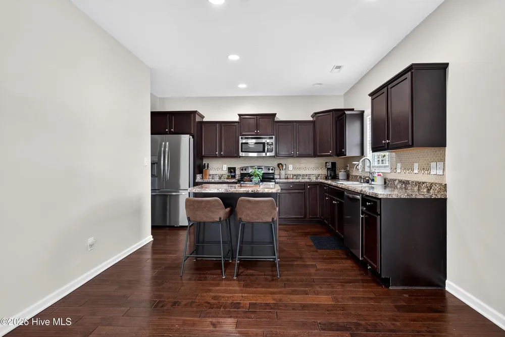 138 Cavalier Drive Jacksonville, NC 28546