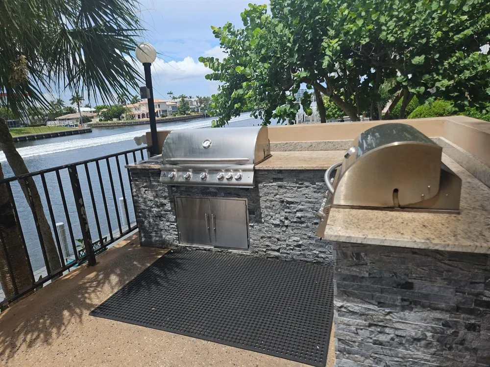 1150 Hillsboro Mile #812 Hillsboro Beach, FL 33062