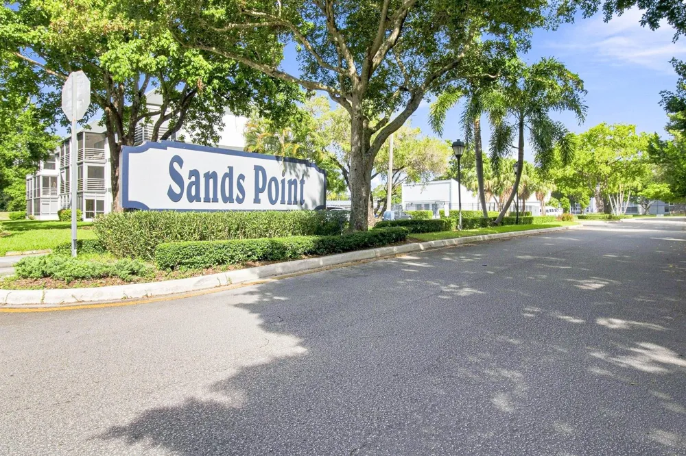 8321 Sands Point Boulevard #D305 Tamarac, FL 33321