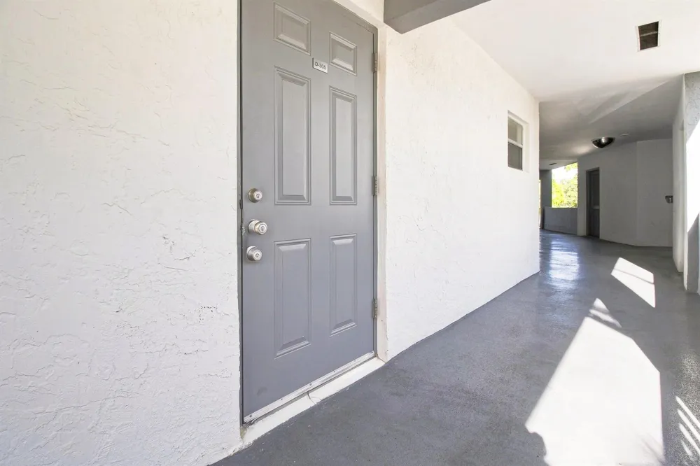 8321 Sands Point Boulevard #D305 Tamarac, FL 33321