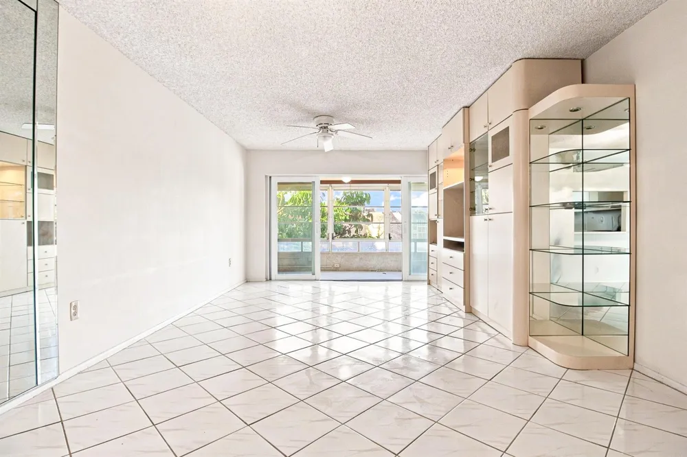 8321 Sands Point Boulevard #D305 Tamarac, FL 33321