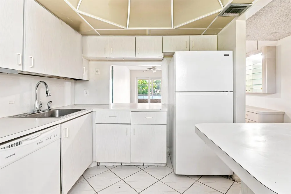 8321 Sands Point Boulevard #D305 Tamarac, FL 33321
