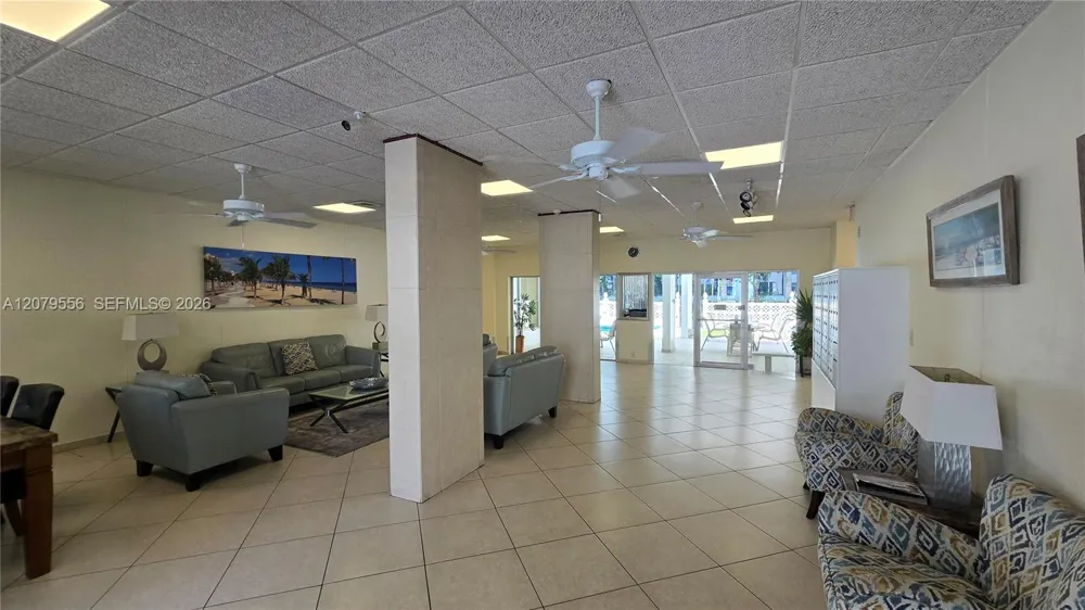 3000 Riomar St #703 Fort Lauderdale, FL 33304
