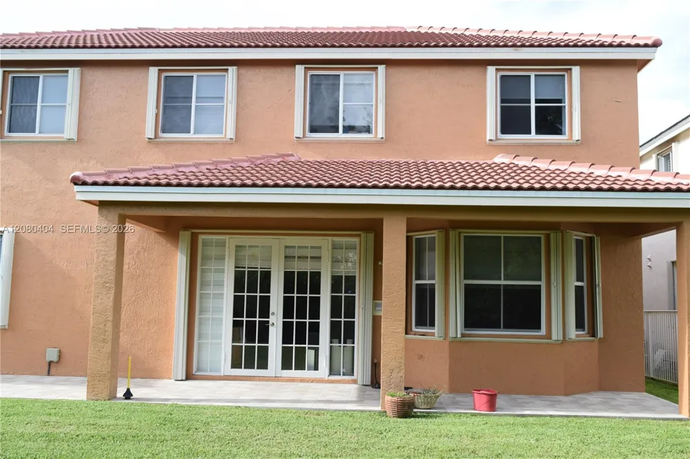 4154 Staghorn Ln Weston, FL 33331