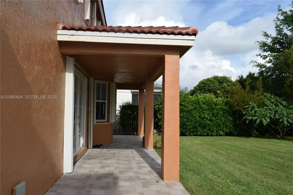 4154 Staghorn Ln Weston, FL 33331