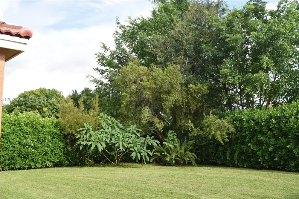 4154 Staghorn Ln Weston, FL 33331