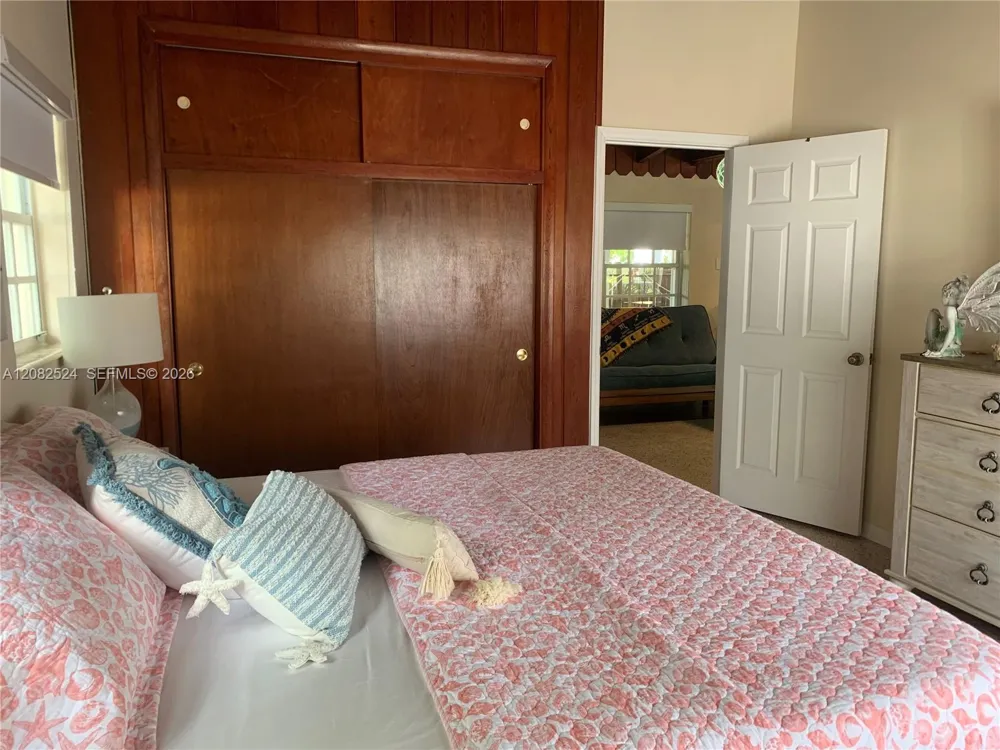44 Orange Dr Key Largo, FL 33037