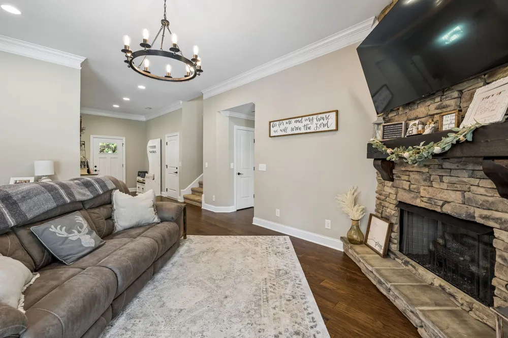 2045 Mann Rd Lebanon, TN 37087