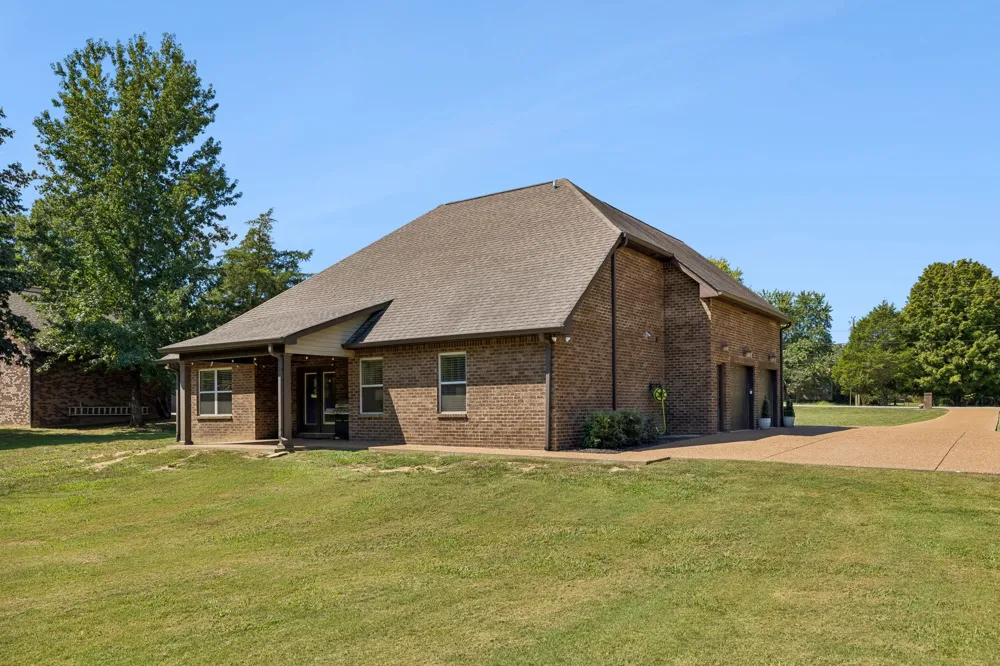 2045 Mann Rd Lebanon, TN 37087
