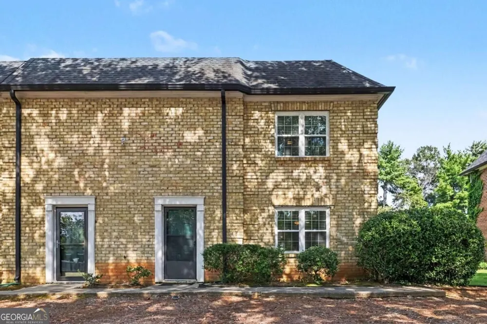 280 Winding River RD Sandy Springs, GA 30350