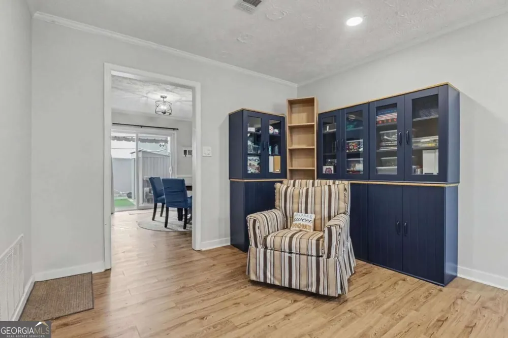 280 Winding River RD Sandy Springs, GA 30350