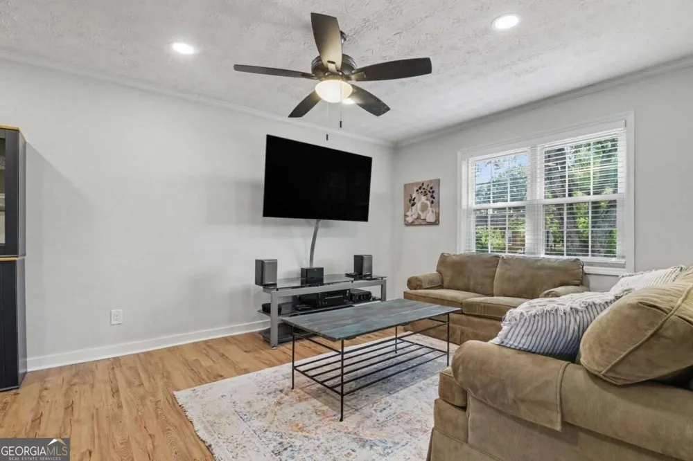 280 Winding River RD Sandy Springs, GA 30350