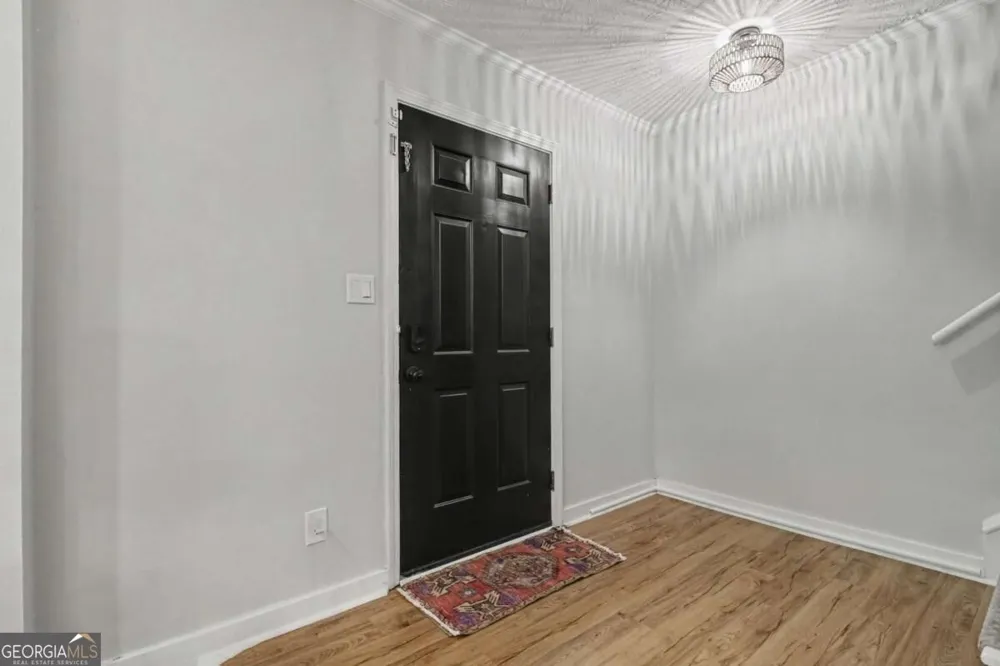 280 Winding River RD Sandy Springs, GA 30350
