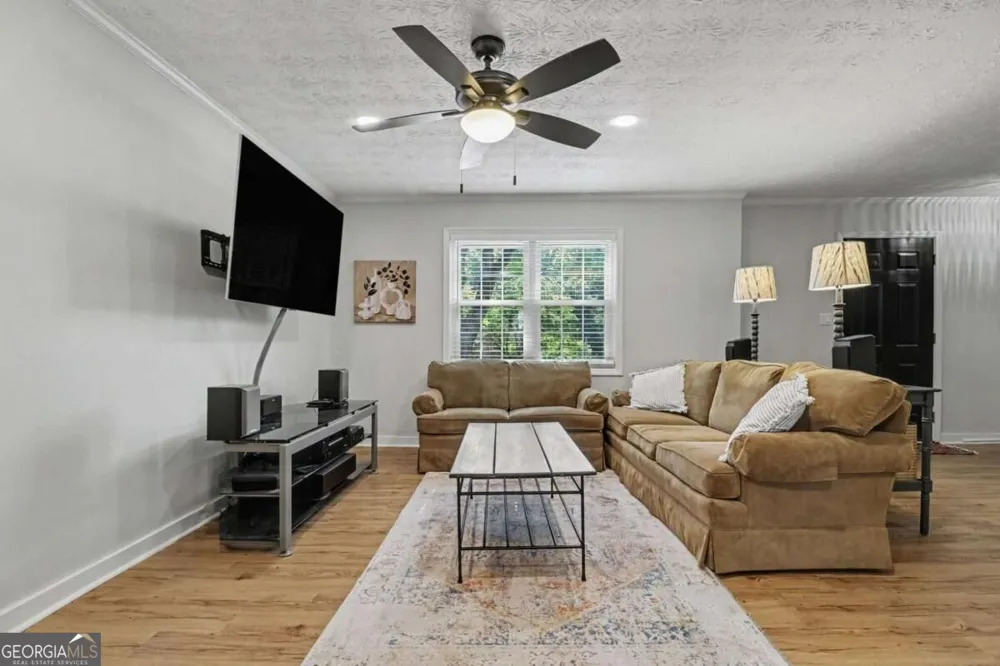 280 Winding River RD Sandy Springs, GA 30350