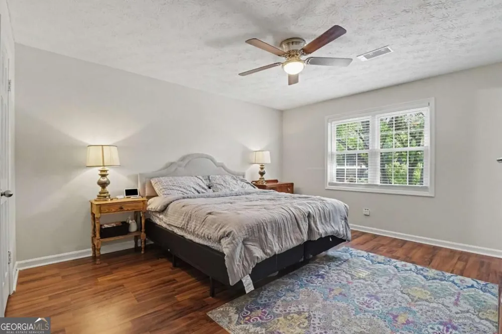 280 Winding River RD Sandy Springs, GA 30350