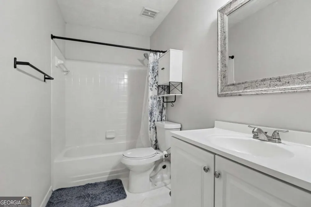 280 Winding River RD Sandy Springs, GA 30350