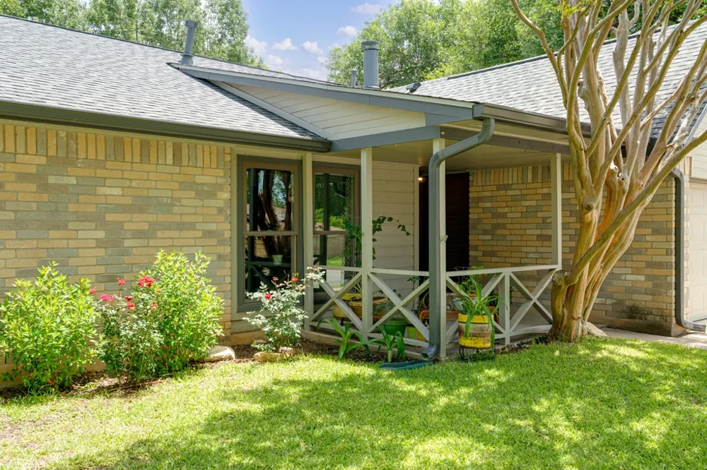 1502 Quail Run Road Pflugerville, TX 78660