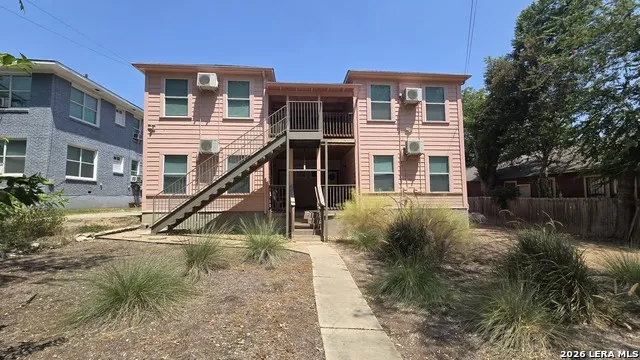 1020 W French Pl Unit 2 San Antonio, TX 78212