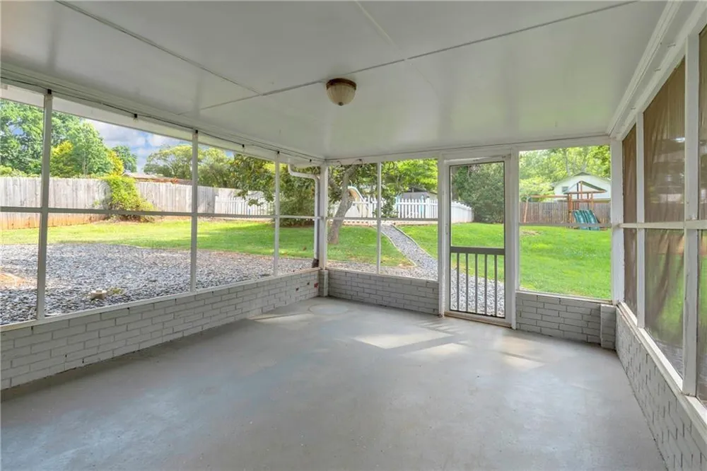 474 Royal Oaks Terrace Stone Mountain, GA 30087
