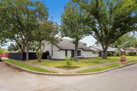 602 Sevilla Drive
