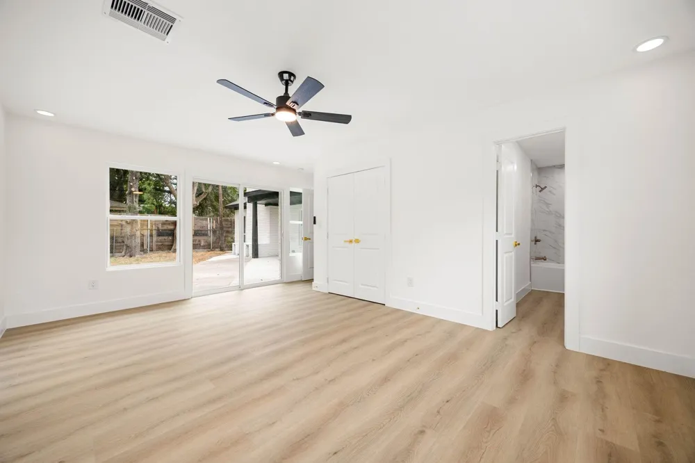 5518 Beechnut Street Houston, TX 77096
