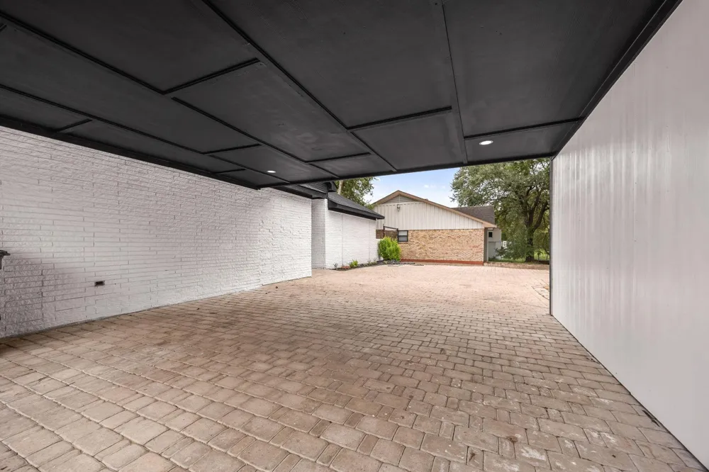 5518 Beechnut Street Houston, TX 77096