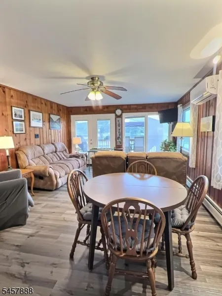 37 Smith St Hope, NJ 07825