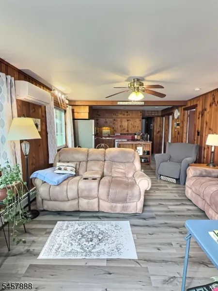 37 Smith St Hope, NJ 07825