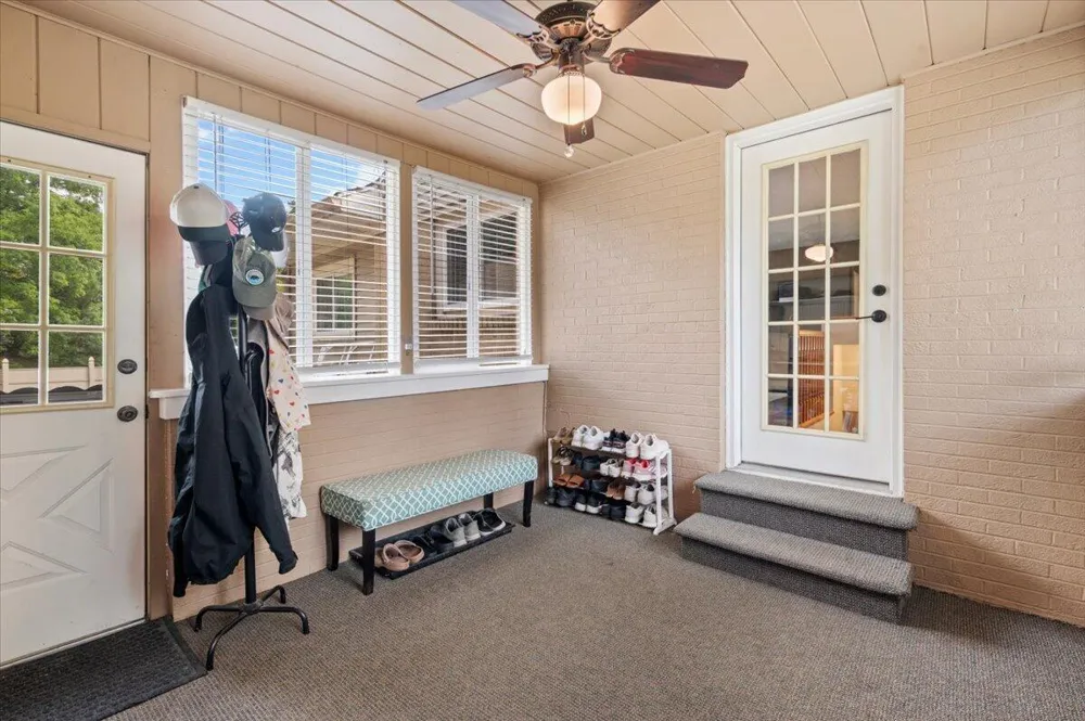 310 Kinney Avenue NW Grand Rapids, MI 49534