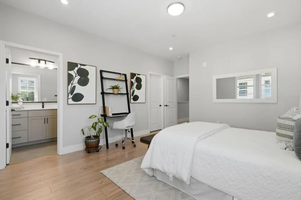 560 Saint Remi Terrace #1 Sunnyvale, CA 94085