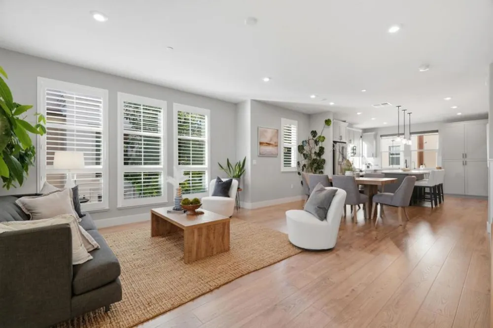 560 Saint Remi Terrace #1 Sunnyvale, CA 94085