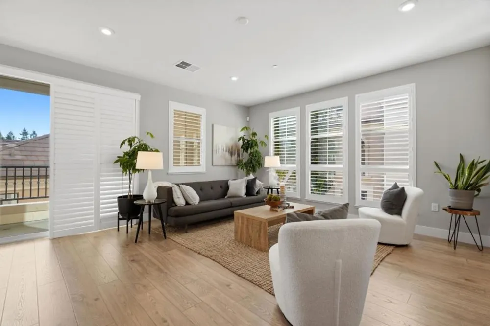 560 Saint Remi Terrace #1 Sunnyvale, CA 94085