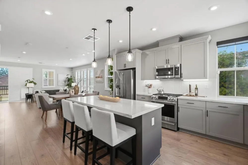 560 Saint Remi Terrace #1 Sunnyvale, CA 94085