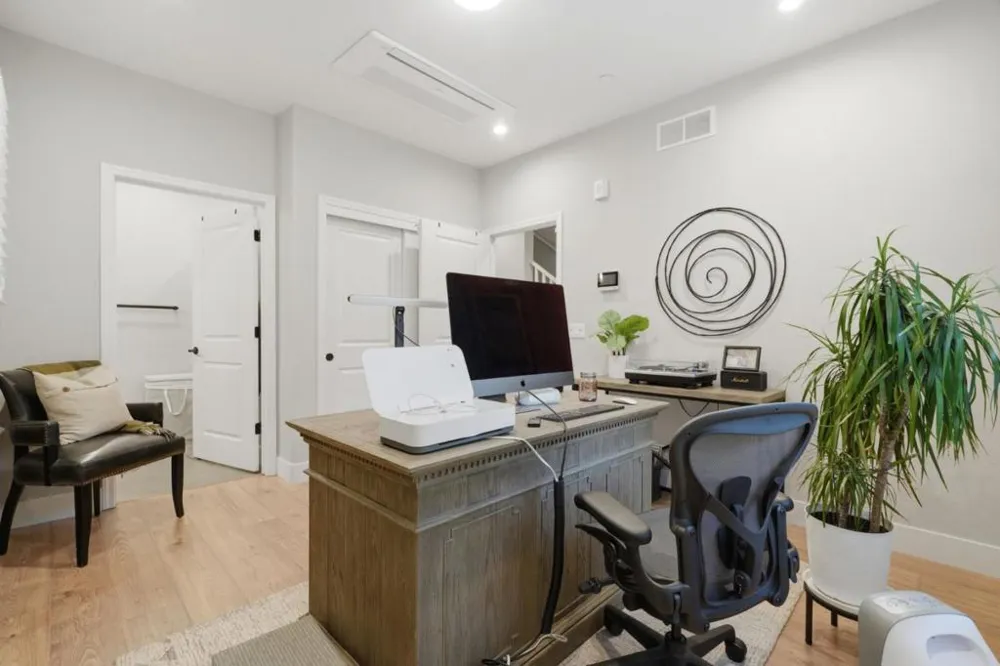 560 Saint Remi Terrace #1 Sunnyvale, CA 94085