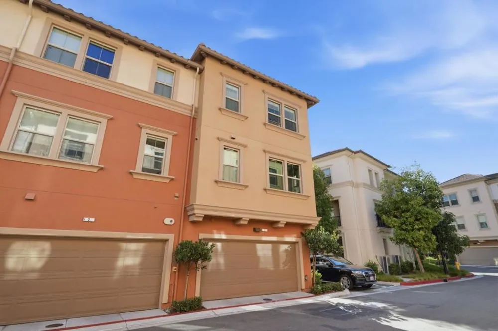 560 Saint Remi Terrace #1 Sunnyvale, CA 94085