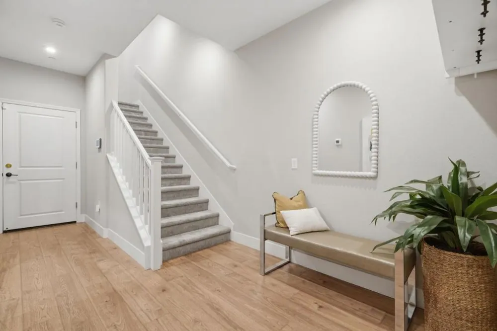 560 Saint Remi Terrace #1 Sunnyvale, CA 94085