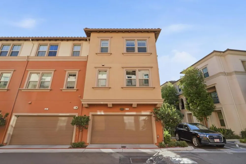 560 Saint Remi Terrace #1 Sunnyvale, CA 94085