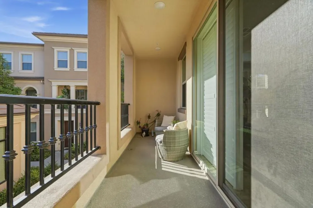 560 Saint Remi Terrace #1 Sunnyvale, CA 94085
