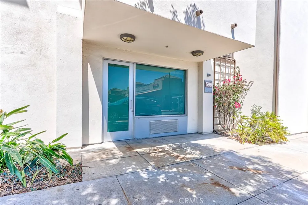 596 S Brea Boulevard Brea, CA 92821