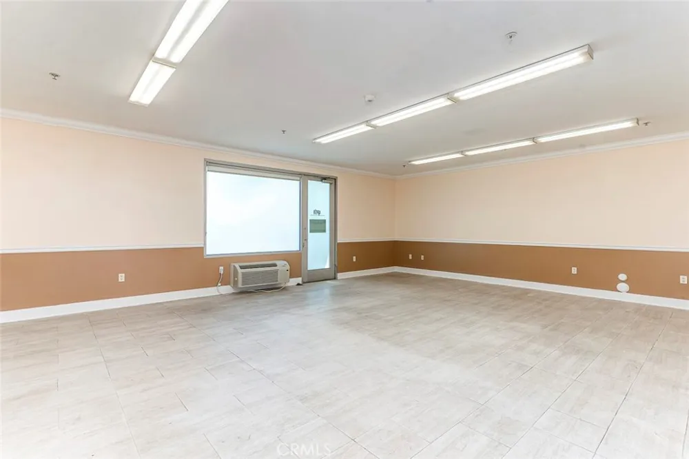 596 S Brea Boulevard Brea, CA 92821