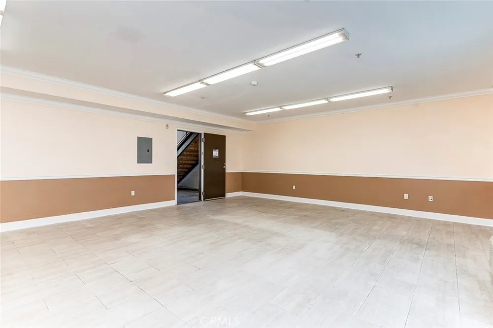 596 S Brea Boulevard Brea, CA 92821