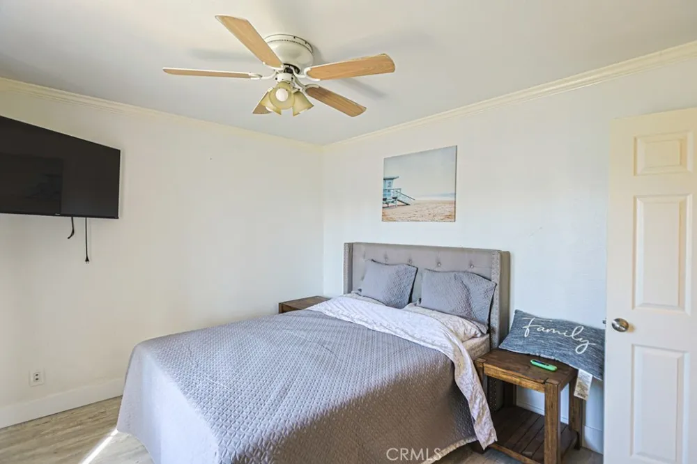 218 16th #A Huntington Beach, CA 92648