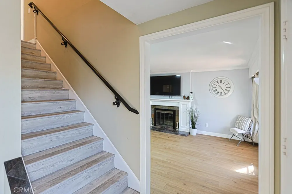 218 16th #A Huntington Beach, CA 92648