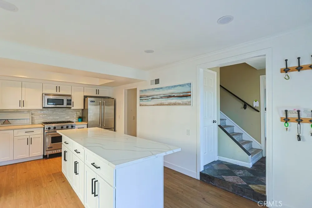 218 16th #A Huntington Beach, CA 92648