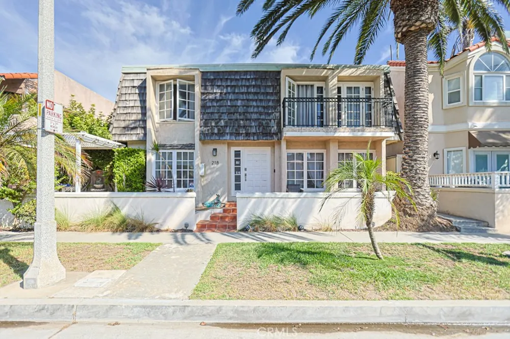 218 16th #A Huntington Beach, CA 92648