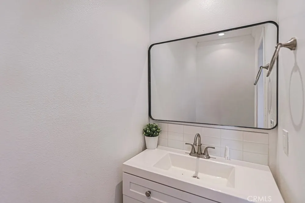 218 16th #A Huntington Beach, CA 92648